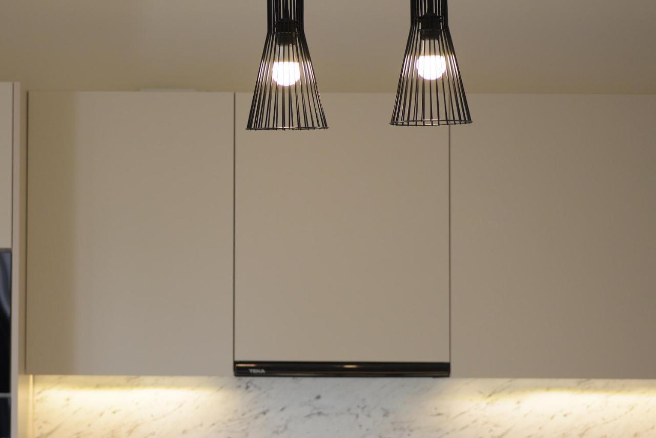 Aello Luxury Apartments Markópoulon 外观 照片